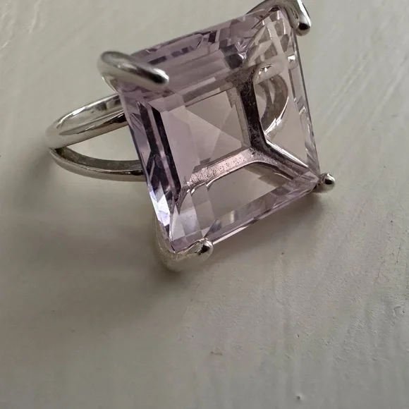 Pretty Rings - Picture 5 of 9